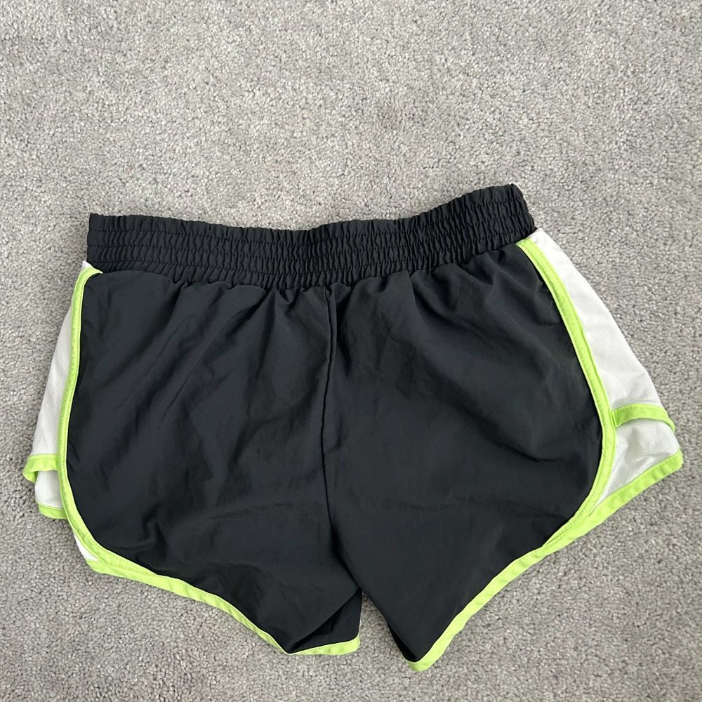 Running Shorts Set - Picture 3 of 7